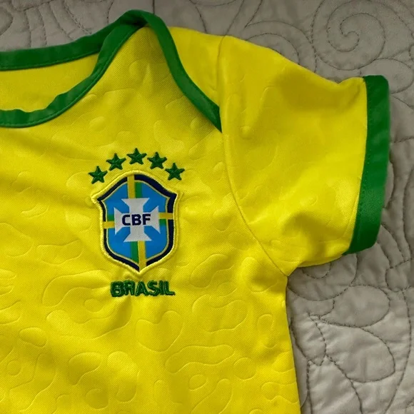 Brazil Soccer ⚽️ Onesie 🇧🇷 - Picture 3 of 4